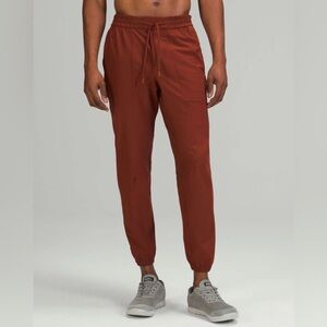 Lululemon Men’s License To Train Jogger In Date Brown Size XL